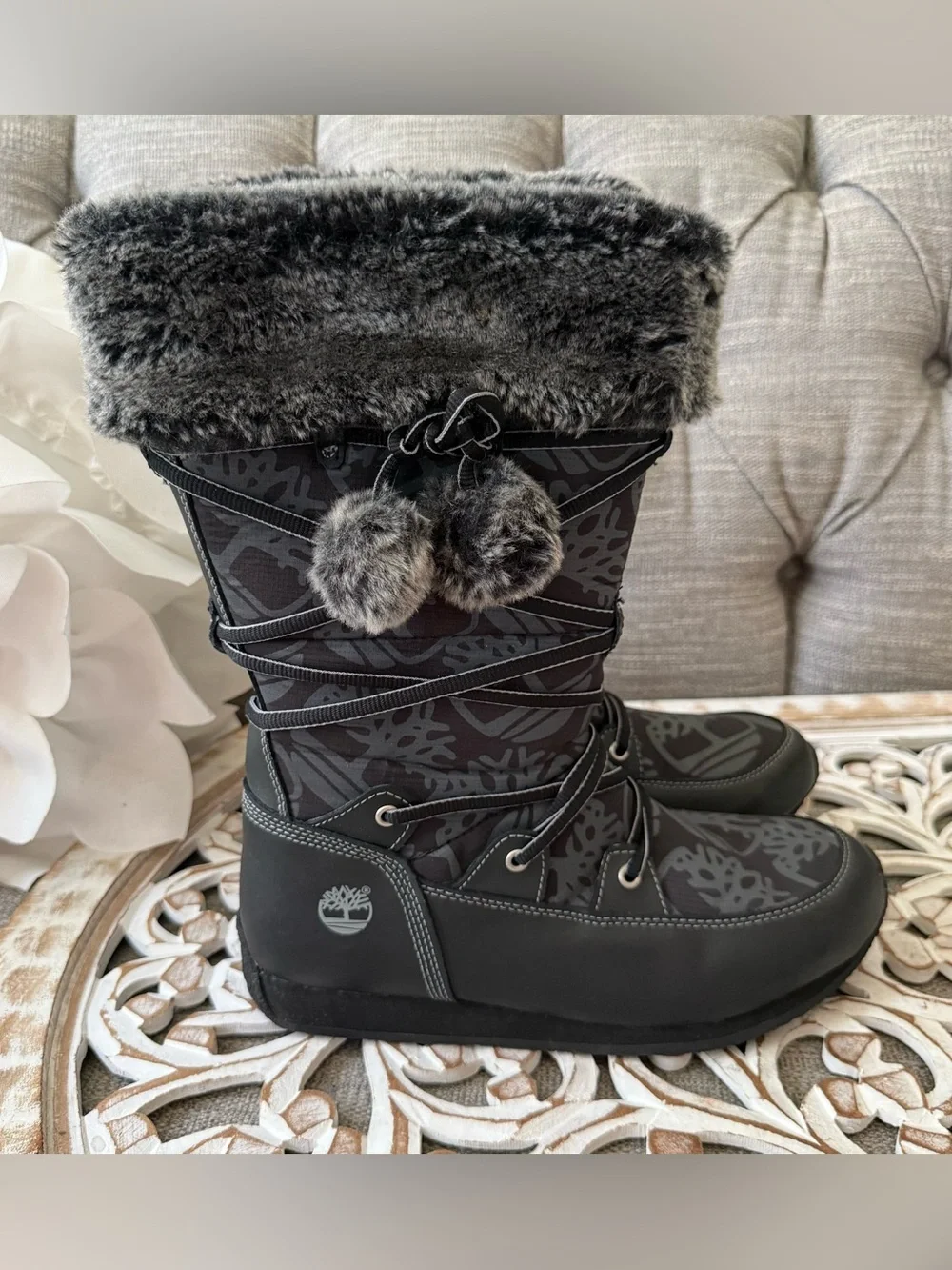 Timberland Women's Black & Gray Faux-Fur Pom Pom Winter Boots 7